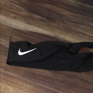 Nike headband